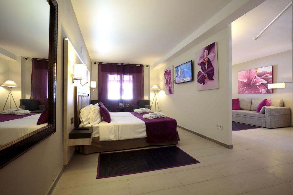 Fergus Style Bahamas (Adults Only) Hotell Platja d'en Bossa Eksteriør bilde