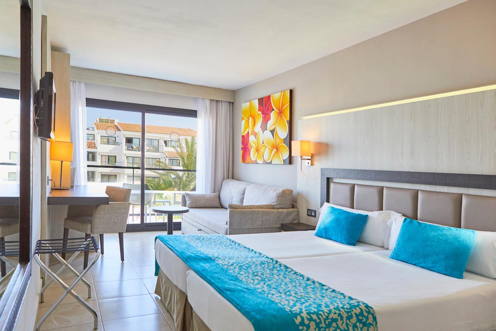 Fergus Style Bahamas (Adults Only) Hotell Platja d'en Bossa Eksteriør bilde